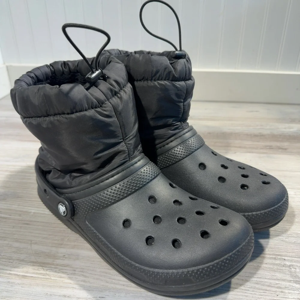 Crocs Black Neo Puff Boots Unisex Men's 8 / Women's 10 Model 206630 Faux Fur